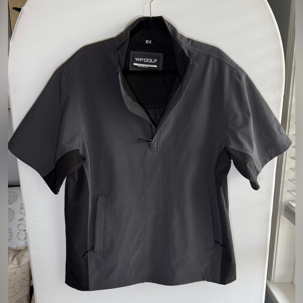 WP Golf Weatherproof short sleeve jacket • Men’s medium